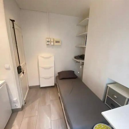 Small Studio Near Eiffel Tower Παρίσι Εξωτερικό φωτογραφία